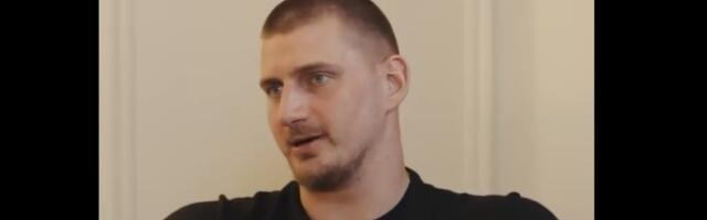 "Brat me zove i slavi, a ja..." Jokića nije zanimalo da li je draftovan, sve je prespavao! /VIDEO/