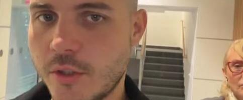 VIKTOR POBEGAO U PRIRODU, A ZA PRAZNIKE PIO VINO OD NEKIOLIKO HILJADA €! Brenin sin kampuje pored reke sa njim, detalj ispred šatora vredi milione (FOTO)