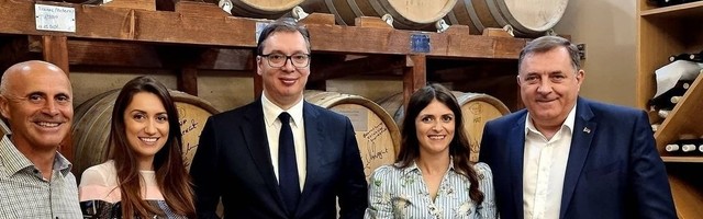 Vučić na putu ka Prohoru opet u Vinariji Aleksić