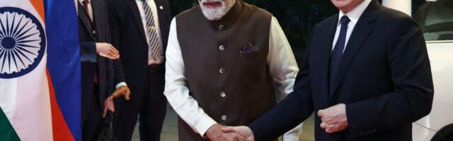 Putin stigao u Indiju: Počeo neformalni sastanak s Modijem