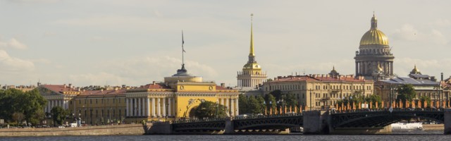 Talačka kriza kod Sankt Peterburga: Muškarac sa sekirom drži šestoro dece u stanu