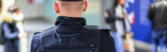 Филмска потера: украденим возилом бежао од полиције и изазвао удес