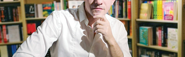 INTERVJU ŽIVOJIN PETROVIĆ: Priče koje su hodale gradom