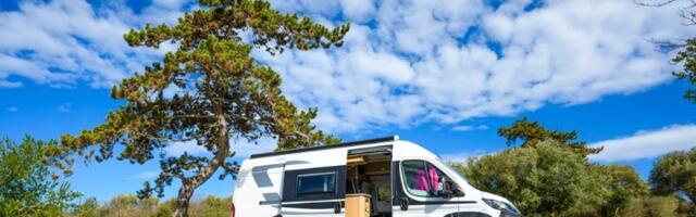 Jedva je sastavljala kraj s krajem, a onda se PRESELILA U KOMBI i finansijski se preporodila (VIDEO)