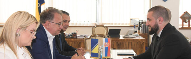 Ministar Zukorlić sa premijerom Nikšićem o kulturnim i infrastrukturnim vezama Sarajeva i Sandžaka