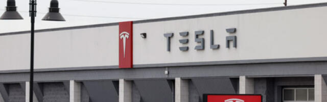 Тесла изгубила титулу највећег произвођача електричних возила на свету