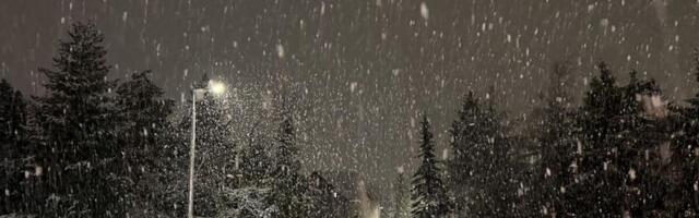 Izdato upozorenje svim vozačima: Jak sneg trenutno na ovom mestu u Srbiji