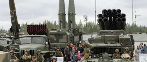 SAD pozdravio odluku Rusije o zamrzavanju nuklearnih arsenala