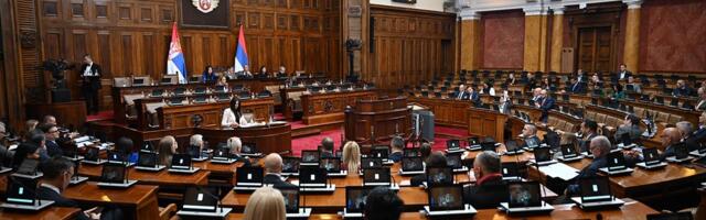 SKUPŠTINA SRBIJE: Poslanici nastavili raspravu o amandmanima na predložene zakone