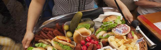 SRBI JE SLABO JEDU, A SPAS ZA BITANE ORGANE! 9 razloga da ovu namirnicu uvrstite u jelovnik - JEDITE JE SVAKI DAN