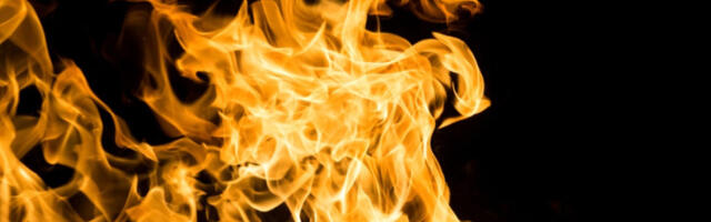 Ponovo izgoreo luksuzni auto na Vračaru