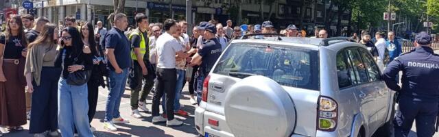 Protest zbog incidenta kod Pravnog fakulteta u Beogradu, povređeni penzioner stabilno