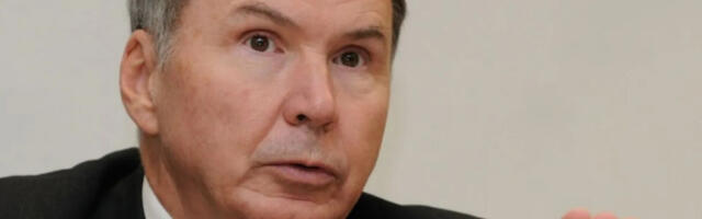 Бивши амбасадор САД: У Србији нема озбиљне алтернативе власти