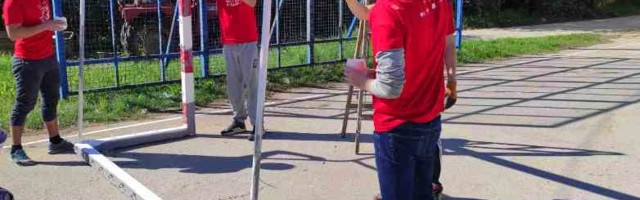 Volonteri sredili sportski teren u Neradovcu