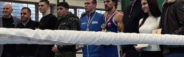 ODRŽAN PRVI KUP ČUKARICE U BOKSU! Veliki broj boksera režirao spektakl u Žarkovu, publika mogla da uživa u sjajnim borbama!