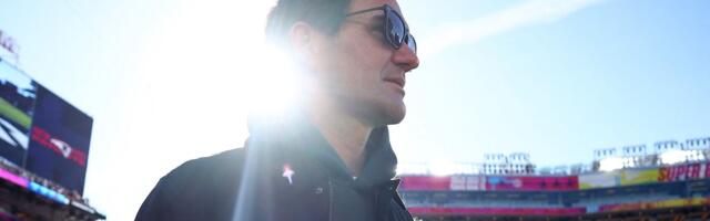 Novak u Milanu, Federer na Superboulu! Rodžer predvodio svetske zvezde, blistale holivudske lepotice