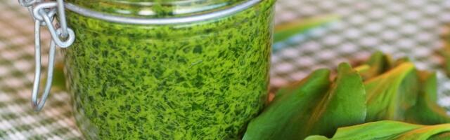 Kako da napravite domaći pesto: Jednostavan recept za savršen ukus