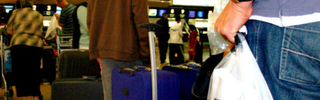 Евакуација на аеродрому у Бирмингему: терминал испражњен због појаве дима