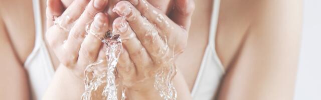 Večeras ne idite na spavanje pre ponoći: Narodno verovanje za Uskrs otkriva šta da stavite u vodu za umivanje