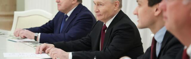 "NIJE POSTIGNUT KOMPROMIS O MIROVNOM PLANU ZA UKRAJINU" Kremlj se oglasio nakon Putinovih pregovora sa Trampovim izaslanikom i zetom (FOTO)