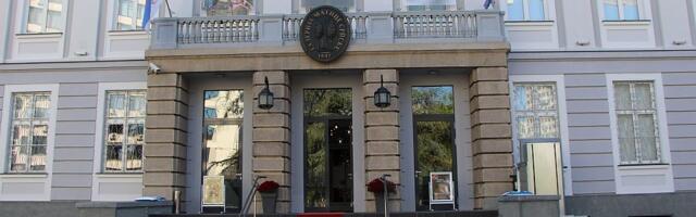 Vođenja kroz izložbu "Lazar Vozarević. Galerija u gostima" tokom vikenda