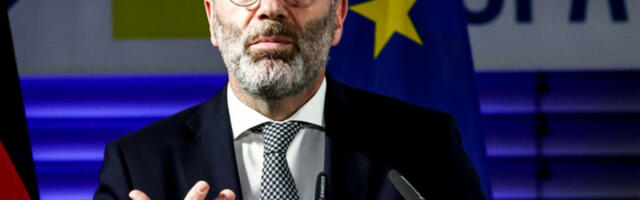 ​Вебер не искључује гласање са крајњом десницом у Европском парламенту