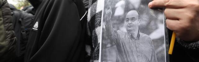 DUŠKO VUJOŠEVIĆ SAHRANJEN UZ PESMU ĐORĐA BALAŠEVIĆA: "Postoji stih, naizgled vrlo prost..."