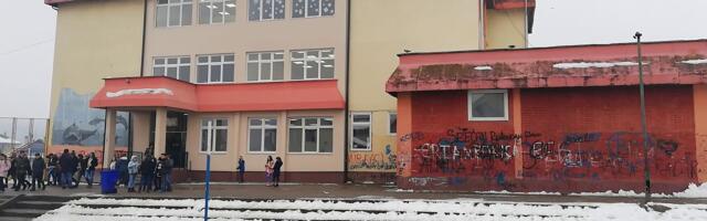 ODLIV STANOVNIŠTVA – Škola u Novom Pazaru ostala bez 26 osmaka za pola godine
