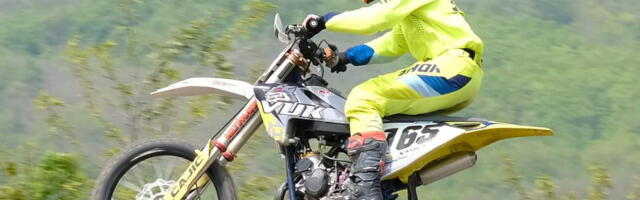 Počelo prvenstvo Srbije u moto krosu, zapažen nastup Čačana