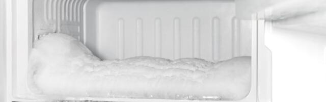 Ogroman led u zamrzivaču će nestati pomoću samo jedne namirnice