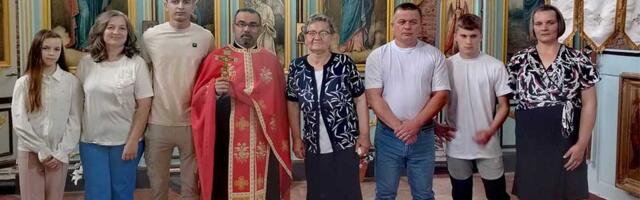 Saborni čin u Tarašu: Po drugi put se organizuje grupno krštenje meštana