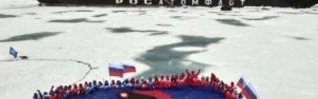 ISTORIJSKI USPEH! Srpski srednjoškolac Viktor osvaja Severni pol na ruskom nuklearnom ledolomcu!