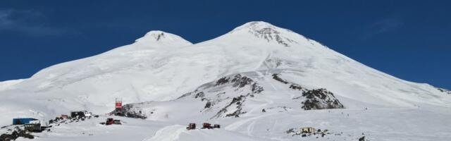 Dvoje planinara iz BiH poginulo na planini Elbrus, za troje se traga