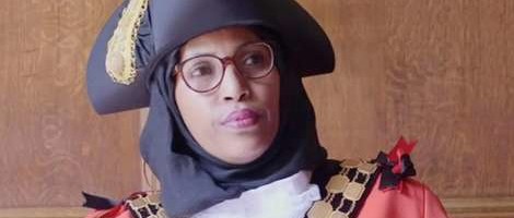 Prva pokrivena načelnica u Britaniji otkriva razloge ostavke