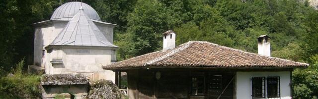 Kosovo, Albanija i država za bektaše