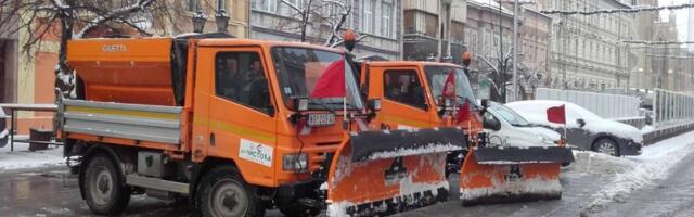 Zimska služba na terenu u Novom Sadu: Angažovano 300 radnika i 60 vozila