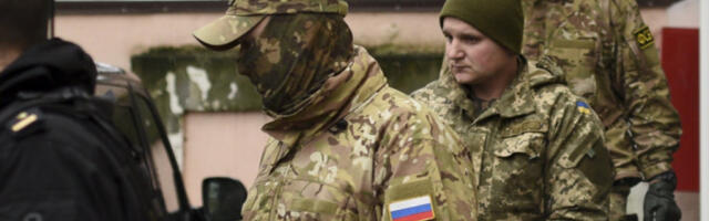 RUSIJA PARALISANA NAKON TERORISTIČKOG NAPADA NA STUDENTSKI DOM! Izbodeni studenti i policajaci, ovako su IZNOSILI RANJENE! (VIDEO)