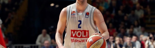 Budućnost sa desetoricom slomila Brešu, Đorđević bolji od Čanka