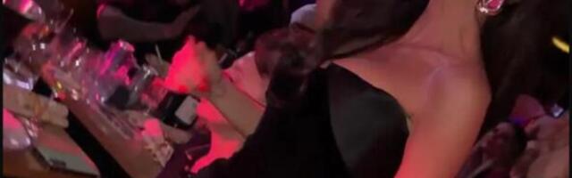 BUGARKA KRENULA DA DIŽE NOGE U VIS KAD JE ČULA OVAJ HIT OD CECE! Skroz se ZANELA - SEVNUO SOČAN PRIZOR