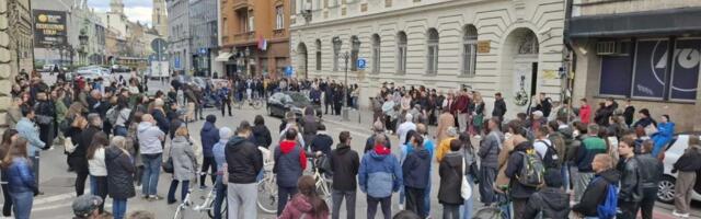 Učenici u Novom Sadu obeležili godinu dana od smrti Vukašina Crnčevića, 16. žrtve nadstrešnice