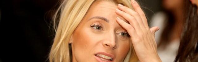 Anđelka odbrusila voditelju na pitanje o razvodu : "Vidite li vi mene?"