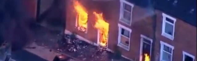 GORI BELFAST! Besna rulja zapalila kuće, lokale i vozila migranata s s Bliskog istoka (VIDEO, FOTO)