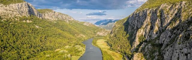 SNAŽNO NEVREME IZVUKLO IZ TAME ČUDO CETINSKE KRAJINE! Iz kraškog podzemlja izronilo retko biće,  stručnjaci odmah krenuli u osetljivu misiju (FOTO)