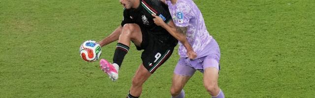 Nestvarna greška Koreje: Sudar Kima i Lija poklonio gol Meksiku (VIDEO)