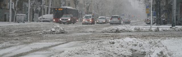 Problems with public traffic in Belgrade continue, blackout hits parts of Serbia