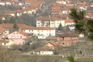 Покушај пљачке у Лепосавићу - изашли из санитета с фантомкама, после пуцњаве побегли без плена