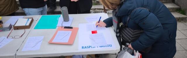 Studentkinje posle akcije "Raspiši pobedu": Apsolutno nemoguće da SNS pobedi na vanrednim izborima