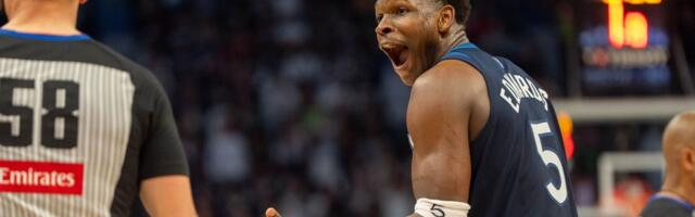 "Priroda je pozvala!" Entoni Edvards otkrio bizaran razlog zašto nije počeo meč protiv Maveriksa