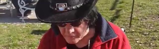 "Pijem šaku lekova, borim se" Milić Vukašinović o oporavku nakon amputacije noge "Ugojio sam se, morali su..."