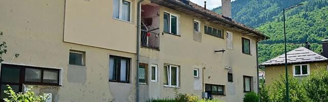 Osumnjičeni za ubistvo brata i majke vikao u sudnici: "Gde su mi brat i majka, dajte mi samo da ih vidim"